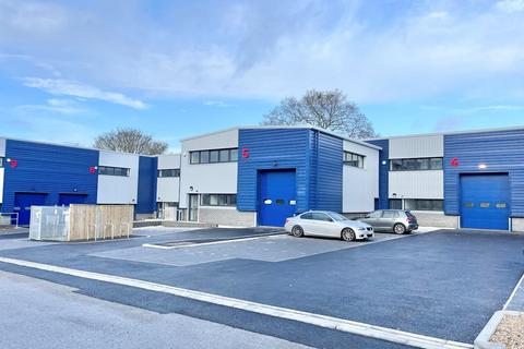 Industrial unit to rent, Unit 7 Winchester Hill Business Park, Winchester Hill, Romsey, SO51 7UT