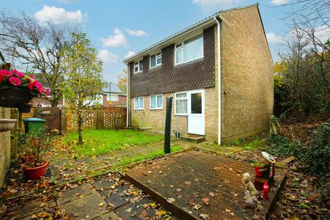 2 Daintree Close, Southampton, SO19 0RX