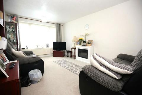 2 Daintree Close, Southampton, SO19 0RX