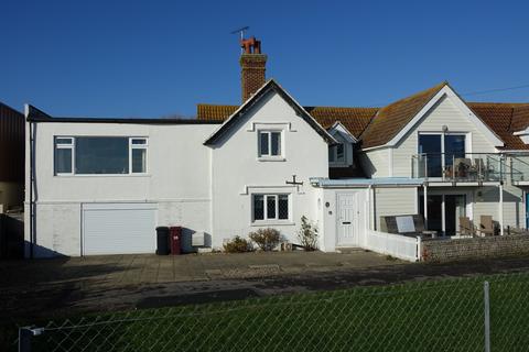 3 bedroom semi-detached house for sale, Albion Road, Selsey