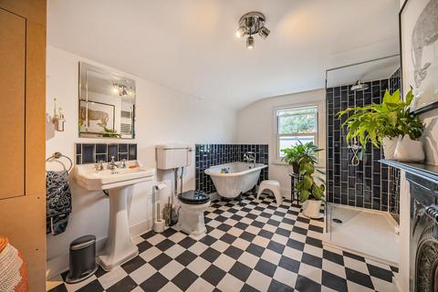 12 Albany Road, Chislehurst, BR7 6BG