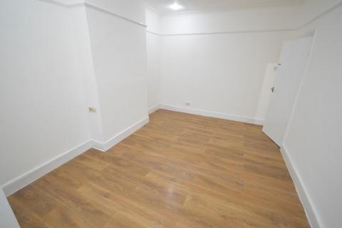 1 bedroom maisonette to rent, Strone Road