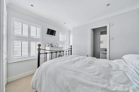 16 Queens Road, Chislehurst, BR7 5AZ