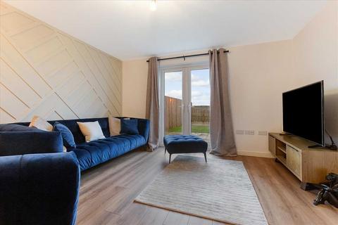 3 bedroom semi-detached house for sale - South Shields Drive, Benthall, EAST KILBRIDE