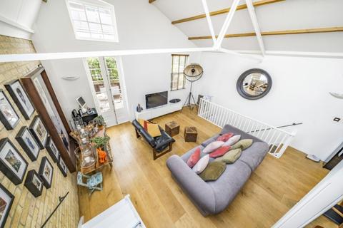 3 bedroom house to rent - Welmar Mews London SW4