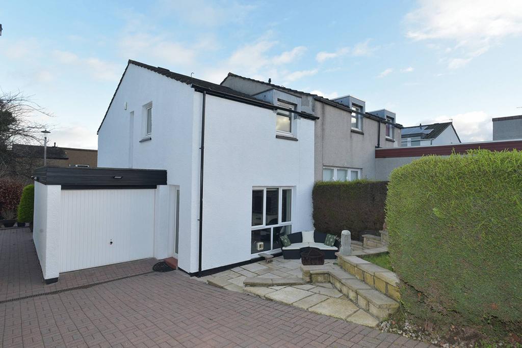 52 Hayfield, East Craigs, Edinburgh, EH12 8UH 3 bed semidetached house