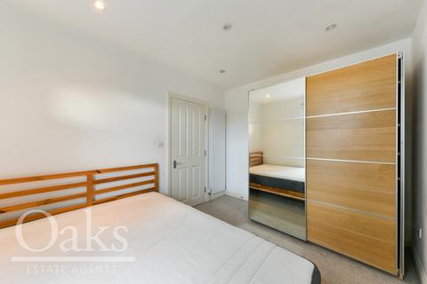 3 bedroom terraced house to rent, Keens Road, Croydon