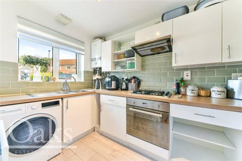 2 bedroom terraced house to rent, Backley Gardens, South Norwood