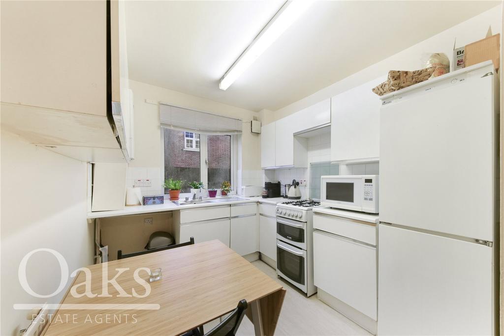 Kitchen/ Dining Room
