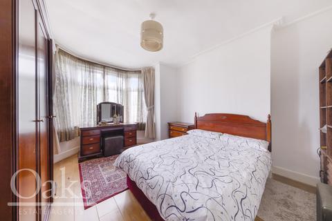 4 bedroom semi-detached house for sale, Beech Road, Norbury