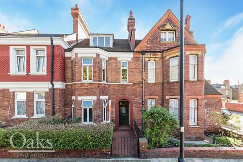 4 bedroom terraced house to rent, Barcombe Avenue, Streatham Hill