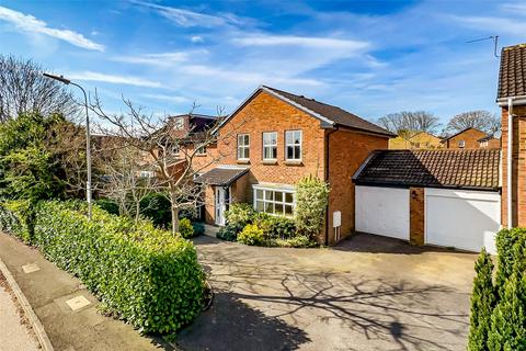 4 bedroom detached house for sale, Villiers Crescent, St. Albans, Hertfordshire, AL4