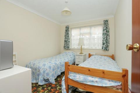9 Darren Gardens, Broadstairs, CT10 2EF