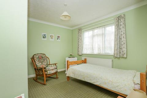 9 Darren Gardens, Broadstairs, CT10 2EF