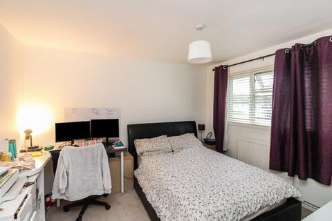 3 bedroom terraced house for sale, Byrd Road, Crawley, West Sussex. RH11 8XG