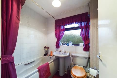 18 Canberra, Stonehouse, GL10 2PR