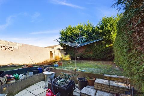 18 Canberra, Stonehouse, GL10 2PR