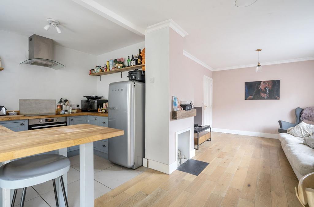 Kitchen/Dinning Room/Sitting Room