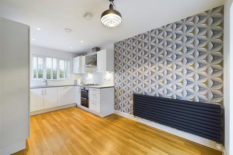 4 bedroom detached house to rent, Hunts Grove Drive, Hardwicke, Gloucester, Gloucestershire, GL2