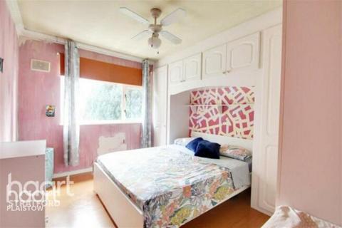 68 Chadwin Road, London, E13 8NF
