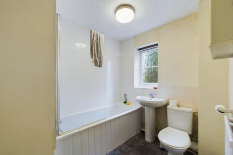 undefined, School Mead, Cheltenham, Gloucestershire, GL51