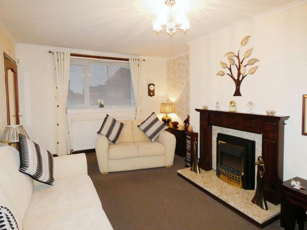 Fleming Crescent, Saltcoats KA21 3 bed semidetached villa for sale £87,500