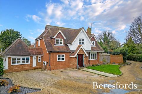 5 bedroom detached house for sale, The Orchard, Braintree Road, CM6