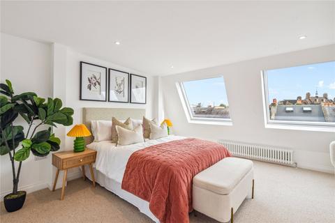 32 Reporton Road, London, SW6 7JR