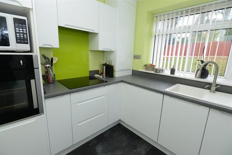 2 bedroom flat for sale - Ramsden Close, Birmingham B29