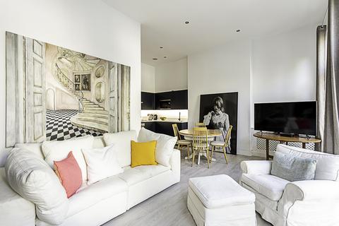 3 bedroom flat to rent, - Philbeach Gardens, London SW5