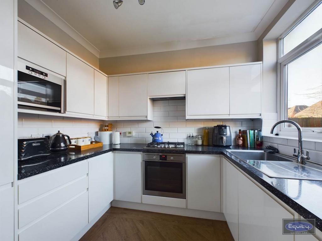 Kitchen (3)