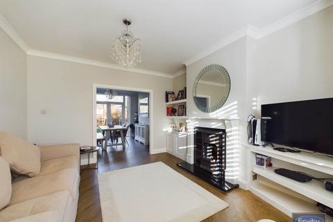 20 Crombie Road, Sidcup, DA15 8AU