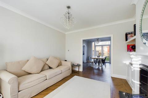 20 Crombie Road, Sidcup, DA15 8AU