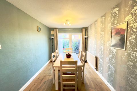 25 Badlow Close, Erith, DA8 3SA