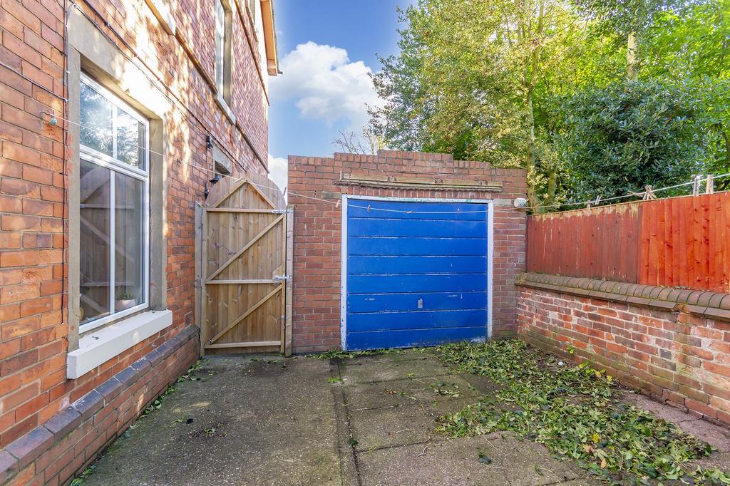 Outside Picture 4