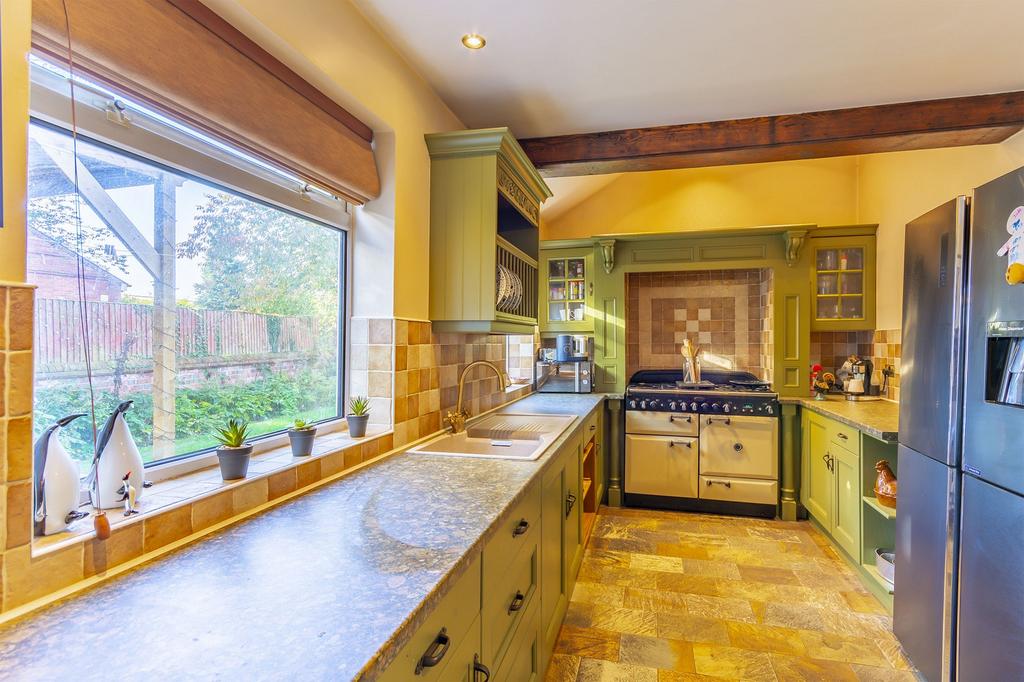 Fitted Kitchen