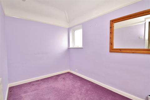 87 Rydens Way, Woking, GU22 9DG