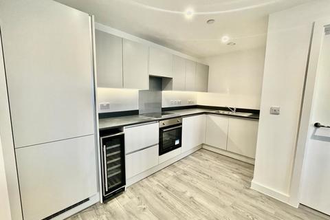 2 bedroom apartment to rent - Alexandra Park