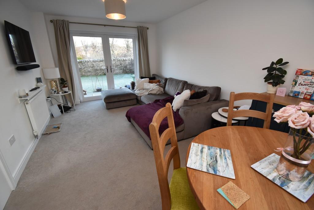 Strathmore Gardens, Newtyle, Blairgowrie 3 bed semidetached house for