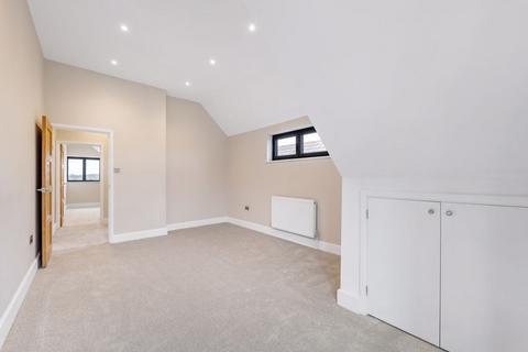 29 Waring Drive, Orpington, BR6 6DN