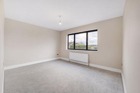 29 Waring Drive, Orpington, BR6 6DN