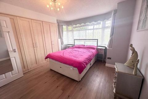 90 Lodge Crescent, Orpington, BR6 0QG