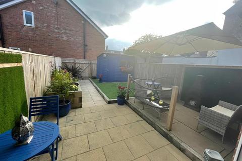 5 Esplanade, Hornsea, HU18 1NQ