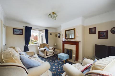 3 bedroom terraced house for sale, Aston Grove, Wrexham