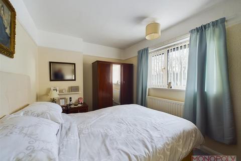 20 Aston Grove, Wrexham, LL12 7DF