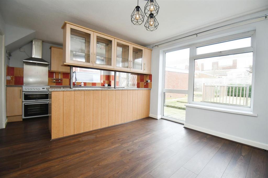 Kitchen/dining room