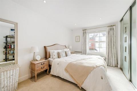 2 bedroom apartment for sale, St. Agnes Place, Chichester