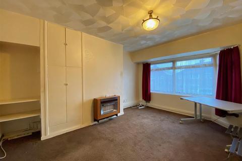 2 bedroom apartment for sale - Highfield Road, Brighouse