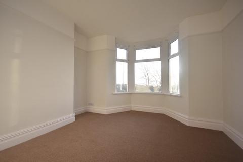 2 bedroom apartment to rent - Park Avenue, Barry