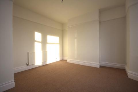 2 bedroom apartment to rent - Park Avenue, Barry